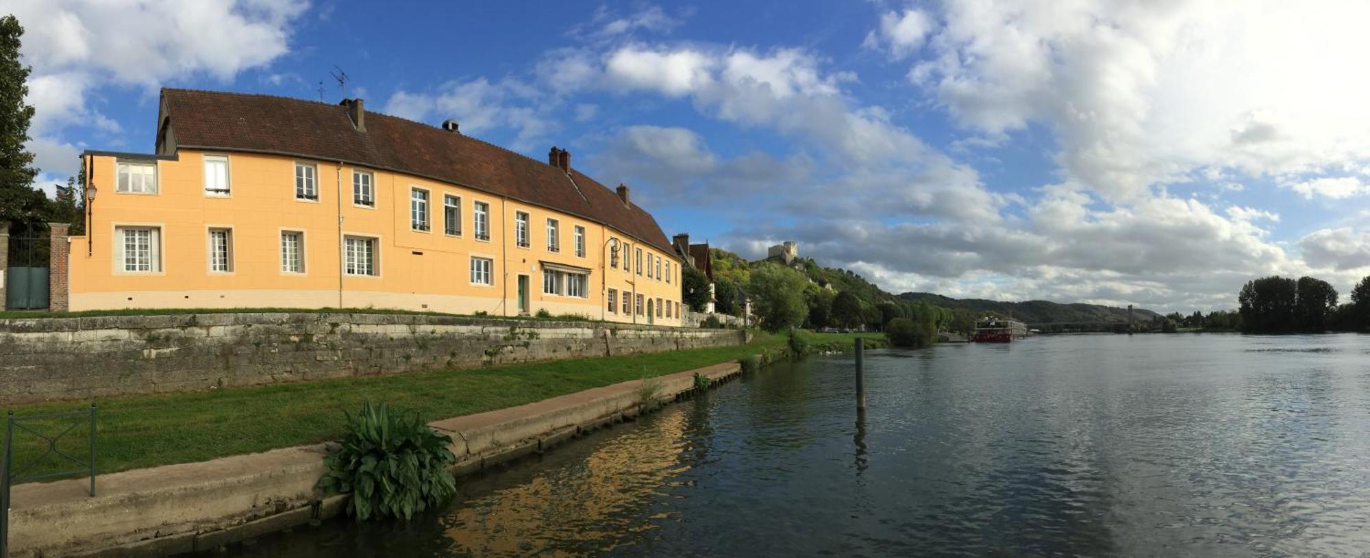 La Chaîne D'or Les Andelys Exterior foto