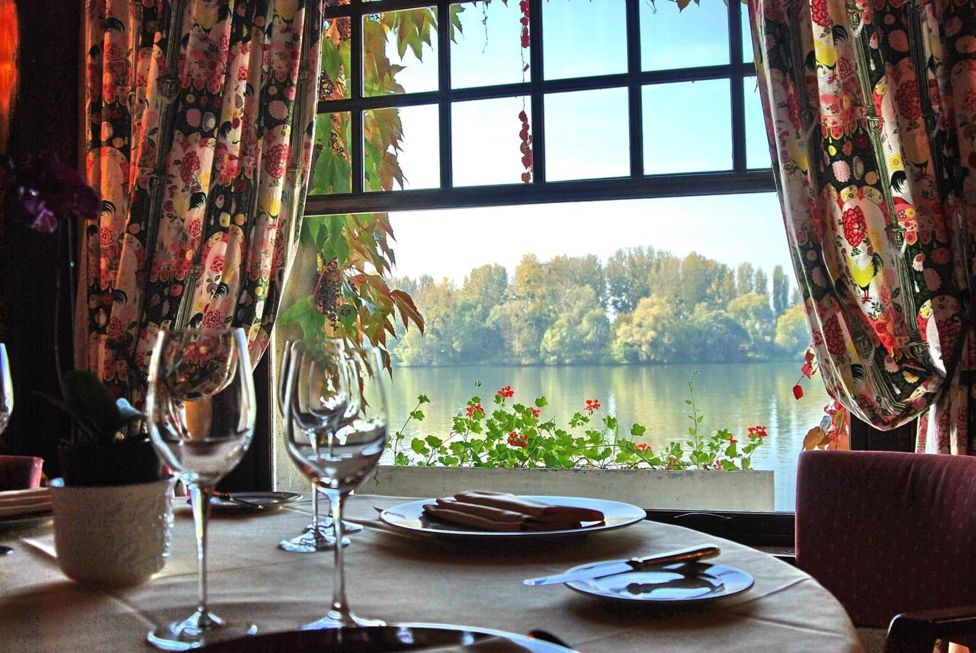 La Chaîne D'or Les Andelys Restaurant foto
