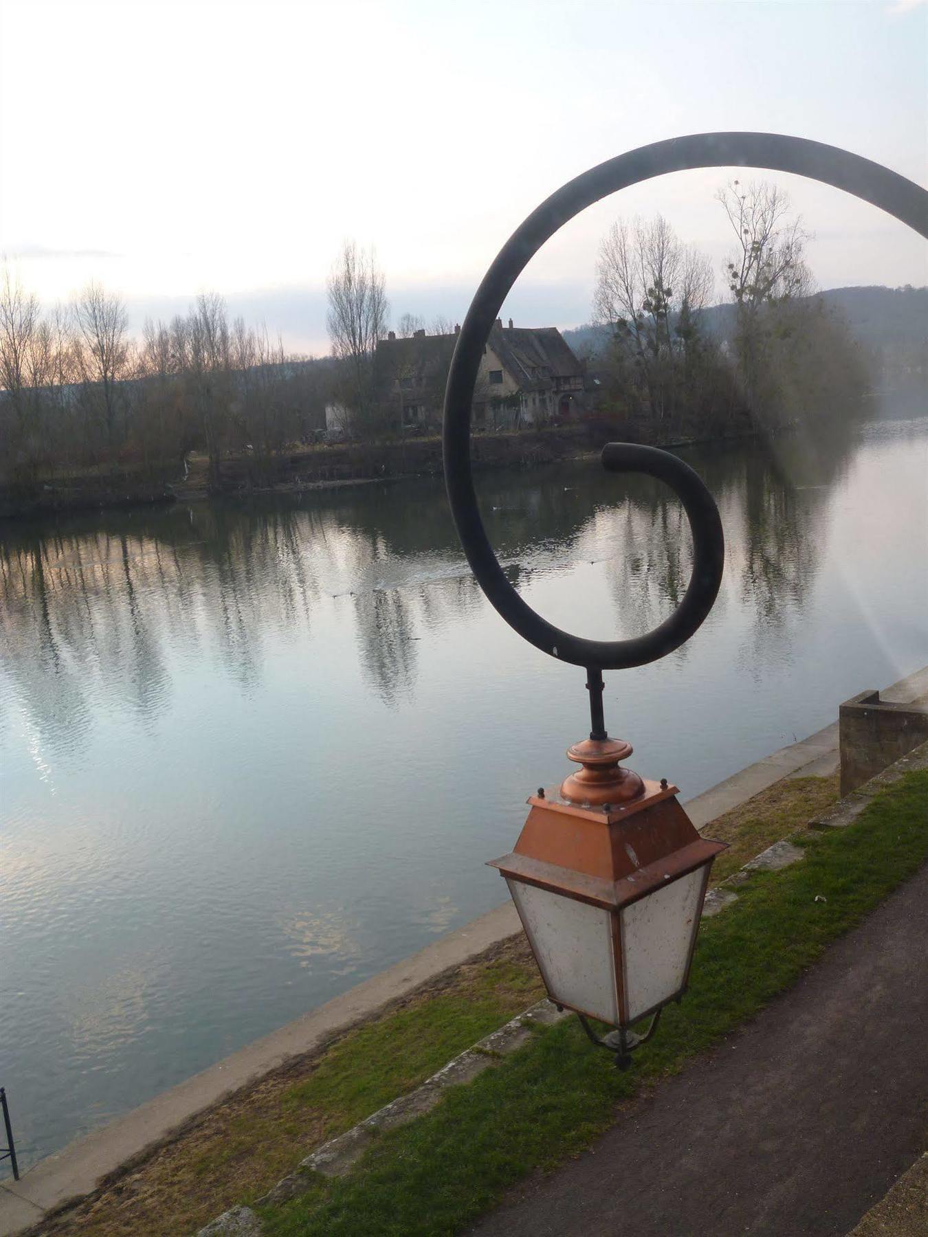 La Chaîne D'or Les Andelys Exterior foto